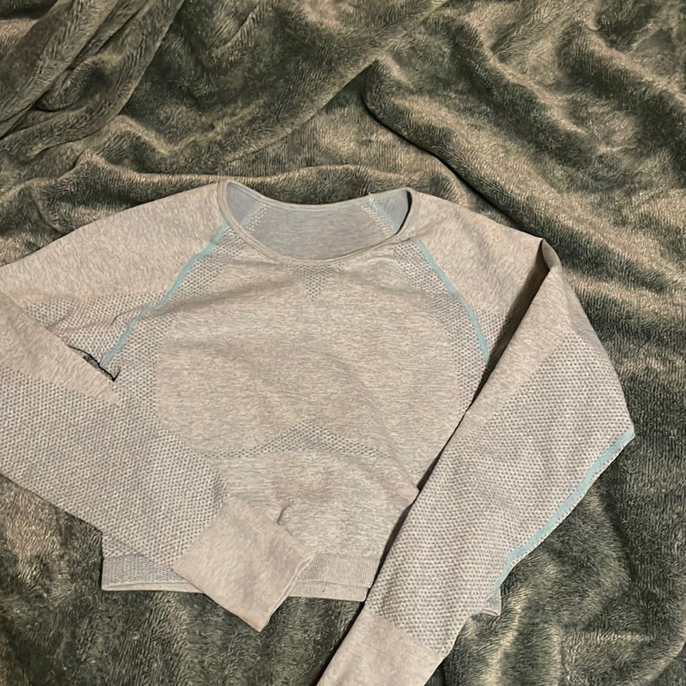 Blue long sleeve workout top